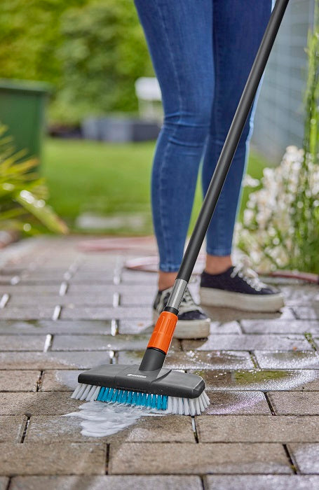 Juego de lavado cleansystem de productos Gardena con mango duro