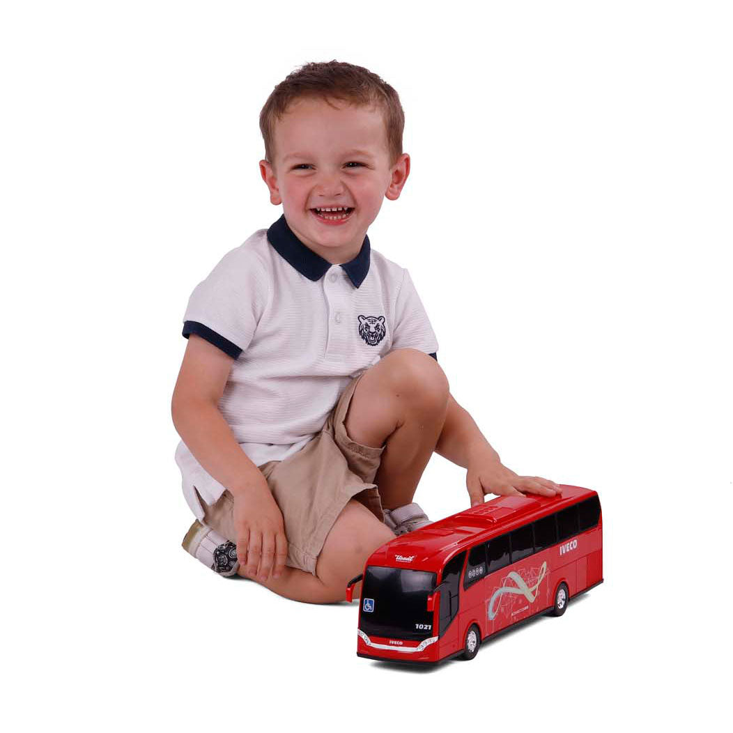 Autobús urbano Cavallino Iveco escala 1:30