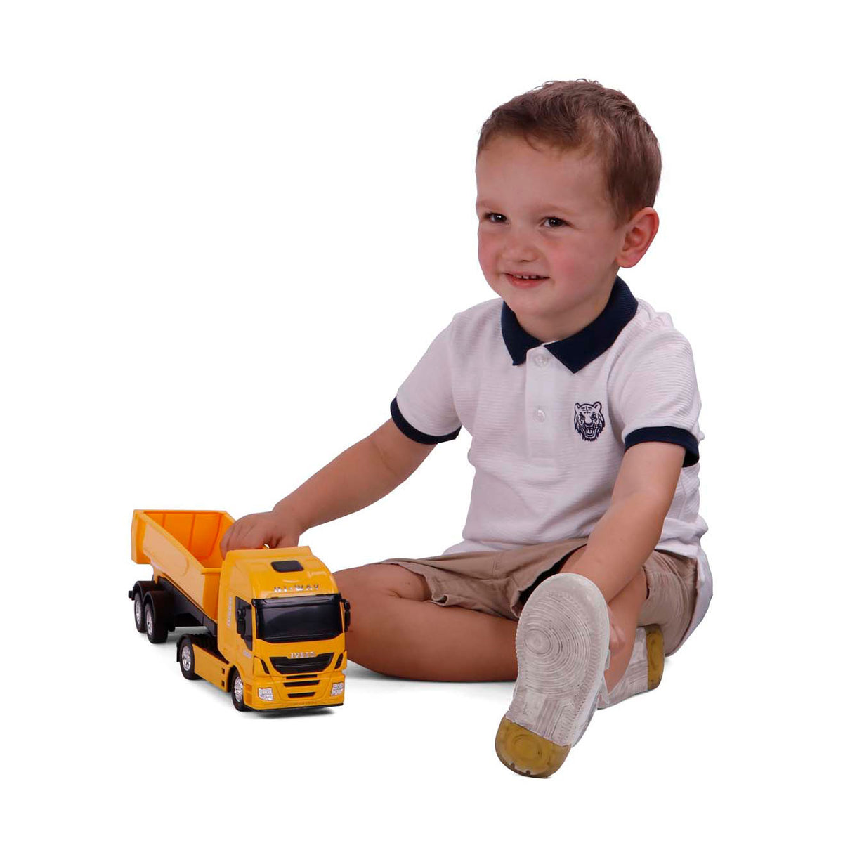 Camión volquete Cavallino Iveco escala 1:30
