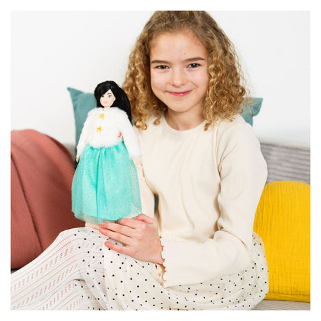 Chaqueta de peluche Heless yuki con falda de tul para muñecas fashion - 29cm