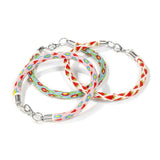 Pulsera totum haciendo maleta