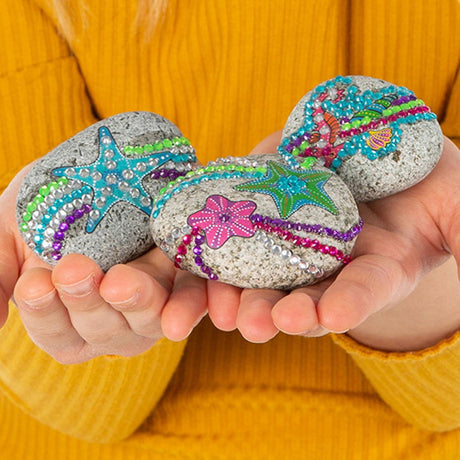 Set de manualidades Totum piedras decorativas con estrella de mar incl. Más de 350 diamantes de imitación: punta de regalo de estrella de mar de roca, juguetes creativos para manualidades de niñas y niños