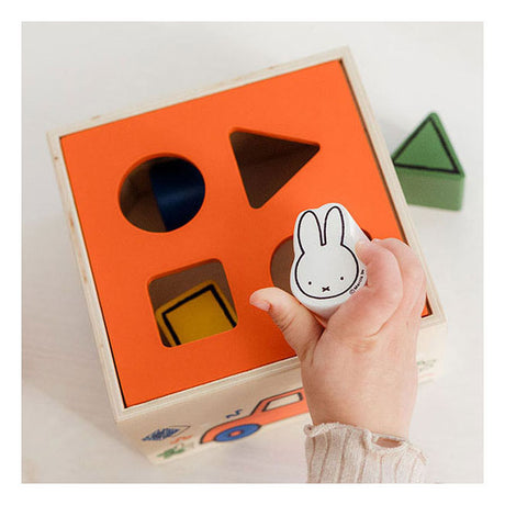 Clasificador de formas de madera Bambolino Miffy. 3+