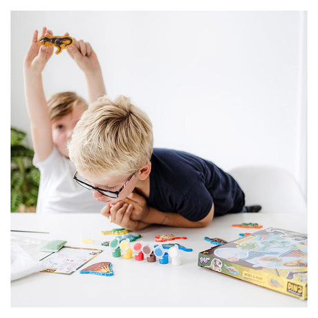 Totum Dinosaur Junior Set de manualidades, yeso y pintura, modelo Dino Forever, pintura, incluye yeso, 6 colores de pintura, consejo de regalo para niños