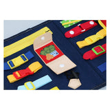 Libro de actividades Montessori de Eddy Toys - aprender a abrir y cerrar la ropa - practicar la motricidad
