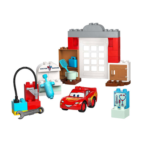 Lego Duplo Disney y Pixar Cars McQueens visita al Docs Garage - 10456