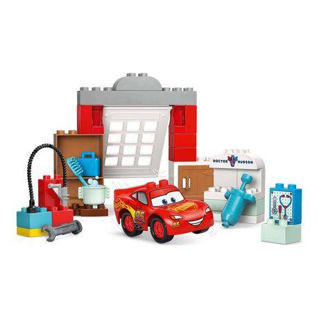 Lego Duplo Disney y Pixar Cars McQueens visita al Docs Garage - 10456