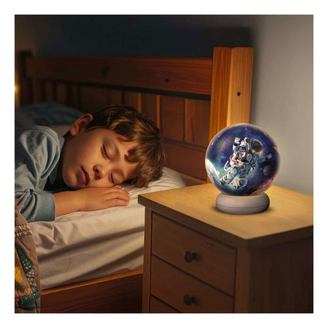 Ravensburger – astronautas – Luz nocturna de bola de rompecabezas 3D – 73 piezas