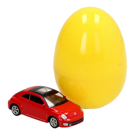 Coche Welly en huevo sorpresa.