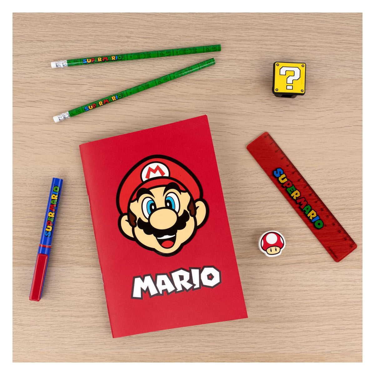 Juego de escritura Undercover Super Mario, 7 piezas.