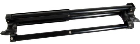 Falcon mira el pie autopole ap-ht