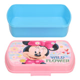 Niños licenciando pan de pan Minnie Mouse