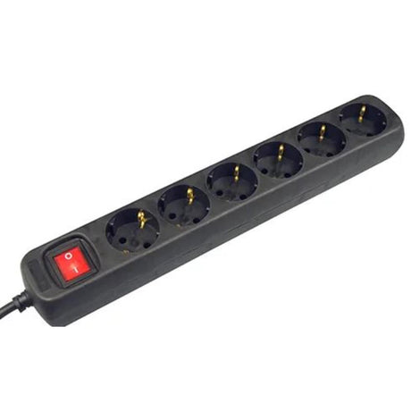 Regleta con espacio para 6 enchufes, longitud de cable 1,5 metros con protección de tierra 3x1,5mm2 negro