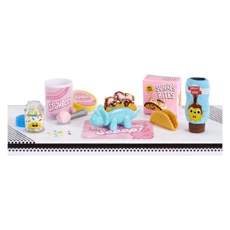 Miniverse make it mini food: cena serie 4 - set de manualidades - hacer miniaturas - snacks y bebidas - incluyendo mesa