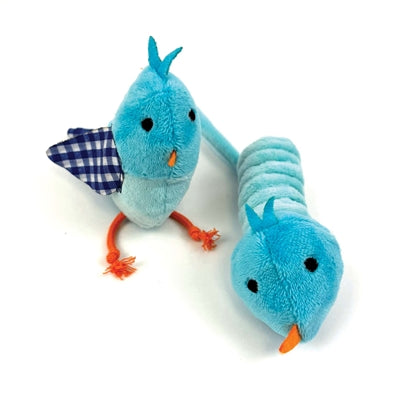 Feliz mascota tabby parche pájaro azul