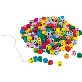 Dados de letras galt goki de colores