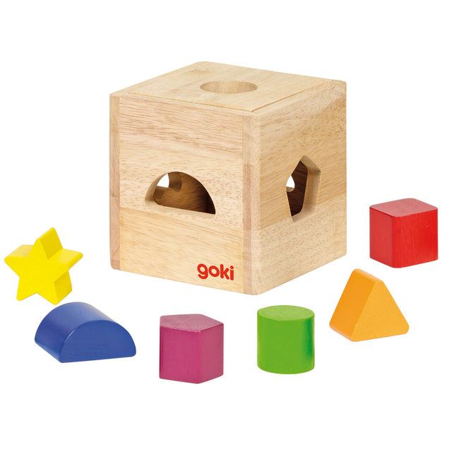 Cubo clasificador de madera Goki con bloques