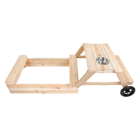 Pie pequeño - sandbox con sala de estar y mesa moderna