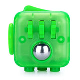 Cubo inquieto verde