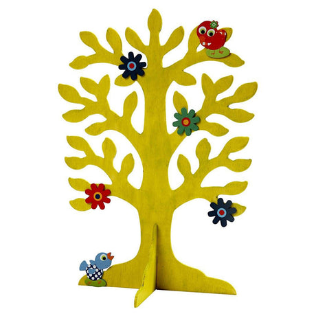 Empresa creativa decora tu árbol de madera.