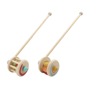 Sonajero con figura de empuje de madera