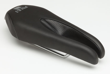 Silla de montar en colaboración con PN2.1 Performance angosto