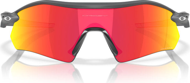 Gafas deportivas Oakley con placa de radar.