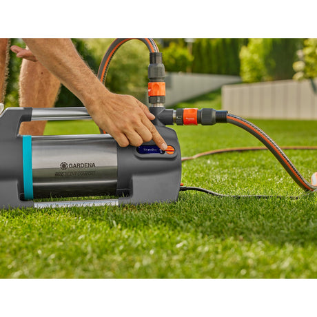 Bomba de riego Gardena 6500 silentcomfort (acero inoxidable gris oscuro, 1300 vatios | Bluetooth)