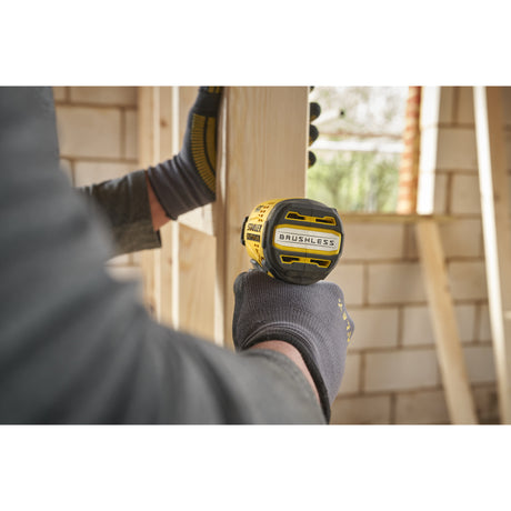 Atornillador de impacto stanley fatmax v20 18v (negro amarillo, batería y cargador incluidos, con estuche)