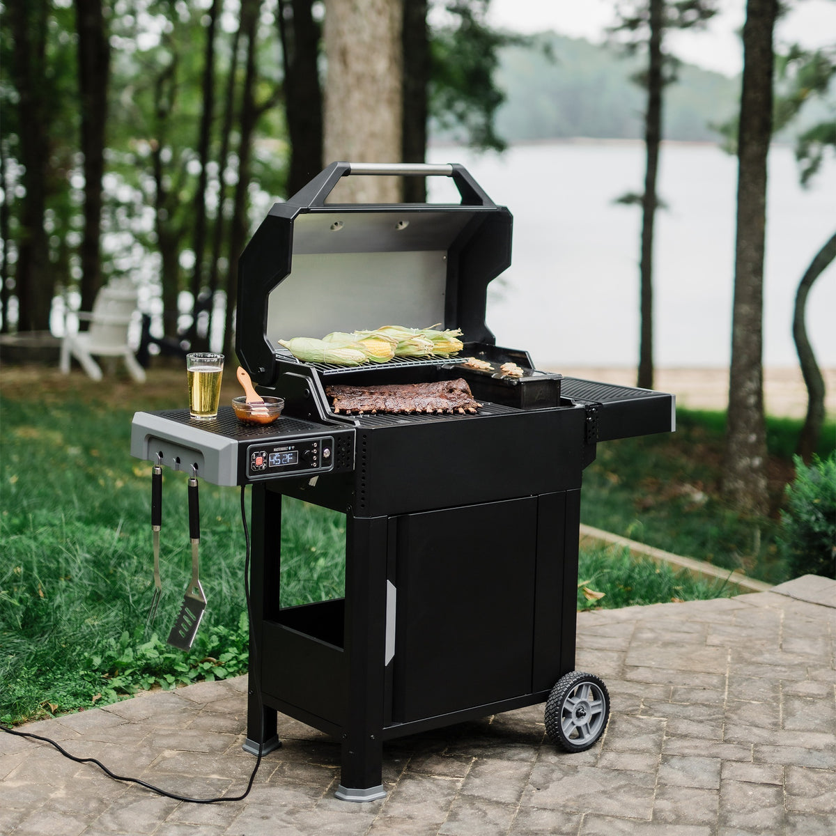 Masterbuilt Autoignite Series 545 Barbacoa y Ahumador de Carbón Digital (Negro, Control WiFi)
