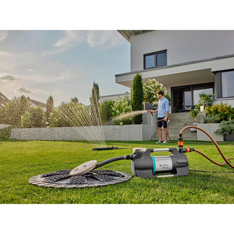 Bomba de riego Gardena 5600 silenciosa+ (negro plateado)