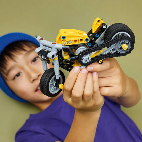 Lego technic 42225 motor amarillo