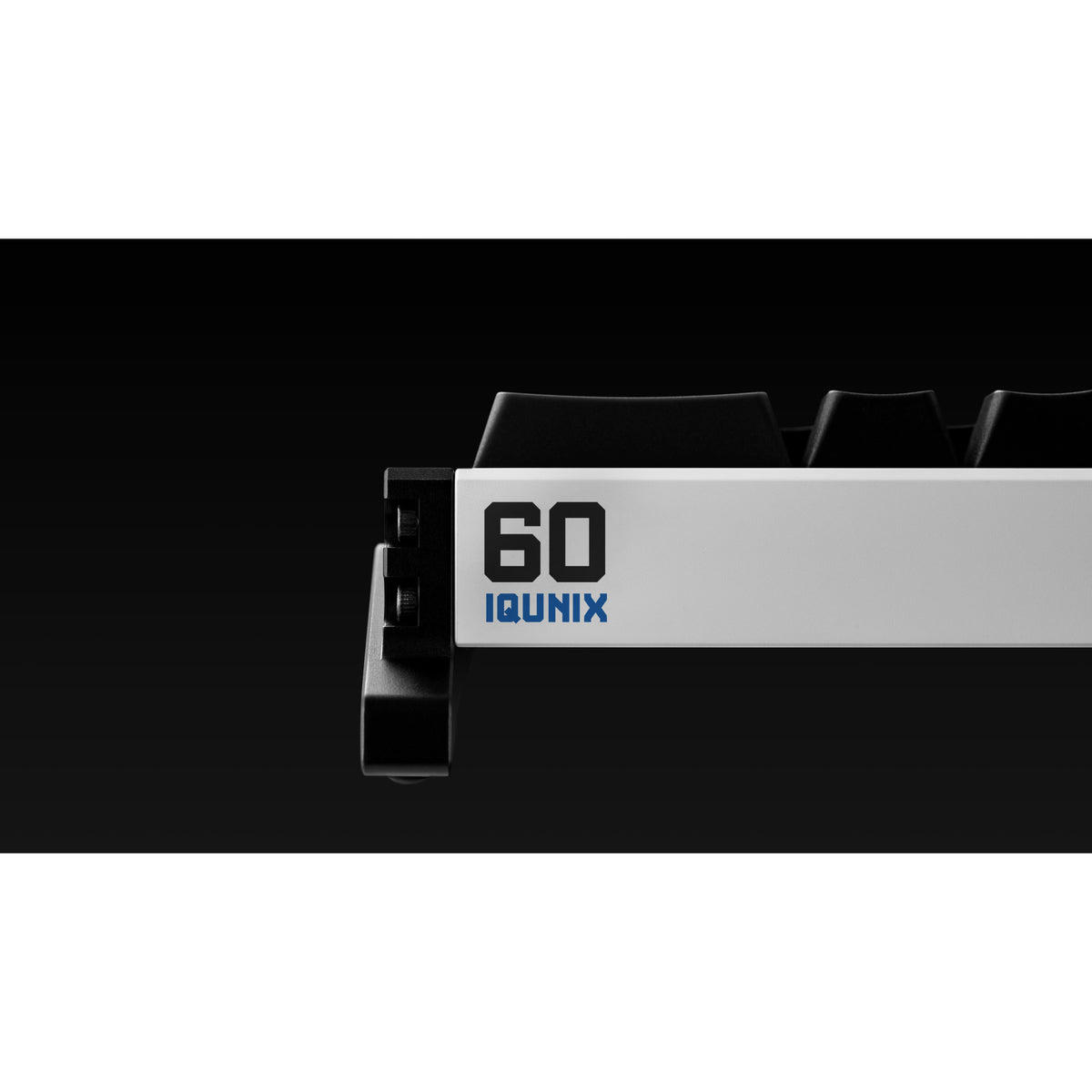 Teclado para juegos con interruptor magnético Iqunix ez60 (negro, diseño estadounidense (qwerty), juego de jade magnético gateron, 60%, rgb, teclas pbt de doble disparo)
