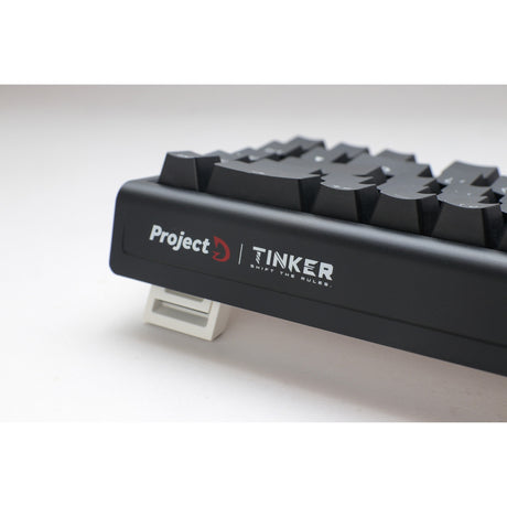 Ducky projectd tinker 65 con qmk a través de teclado mecánico rgb (negro, diseño estadounidense (qwerty), marrón cereza mx, 65%, leds rgb, pbt de doble disparo, intercambiable en caliente, montaje de junta)