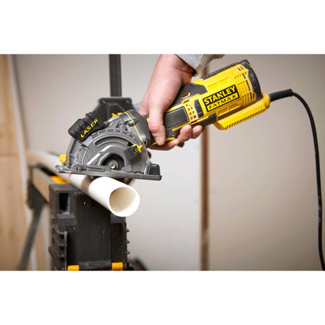 Sierra circular manual Stanley fatmax 650w multimaterial (amarillo negro, con estuche)