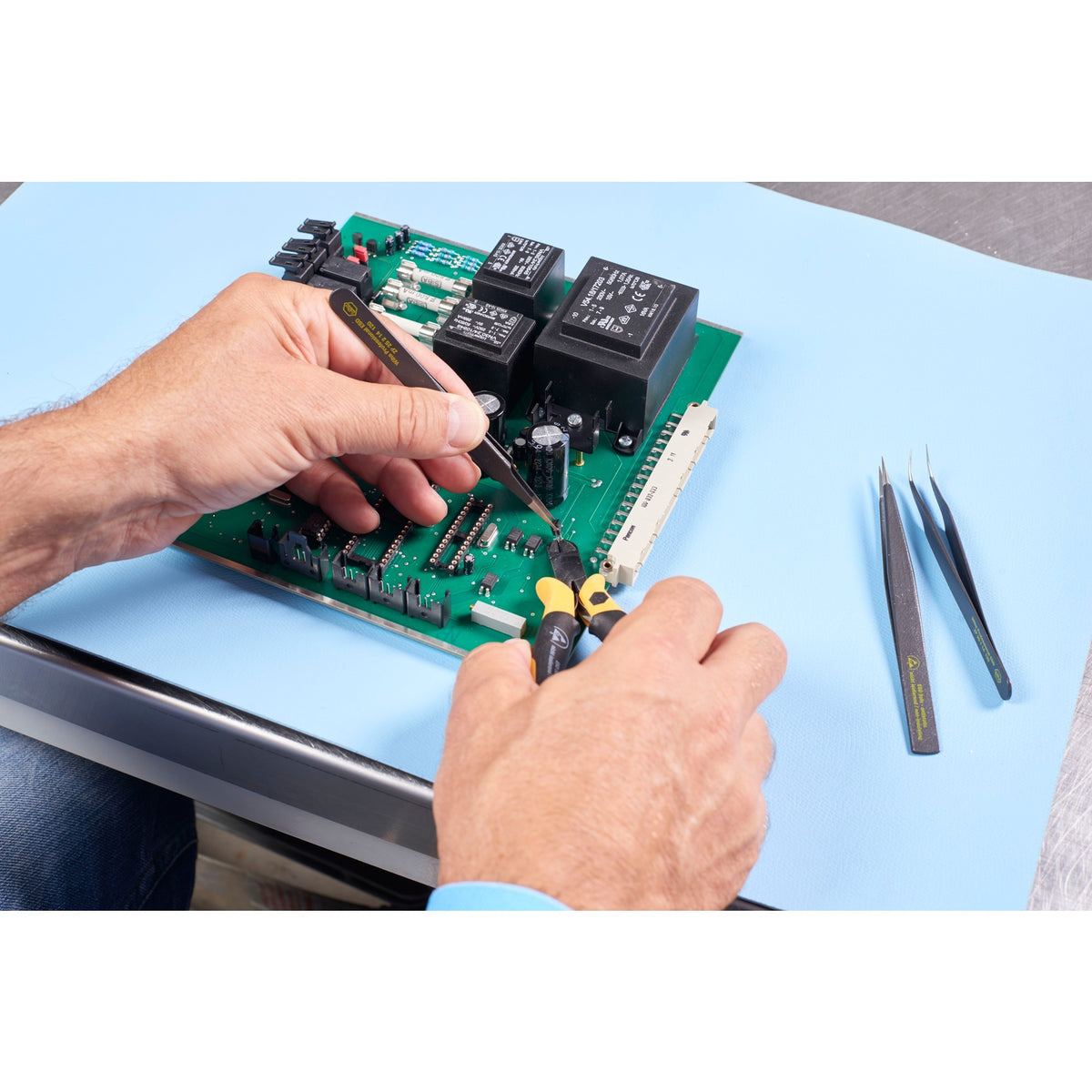 Wiha Juego de pinzas SMD, alicates de agarre ESD profesionales (negro)