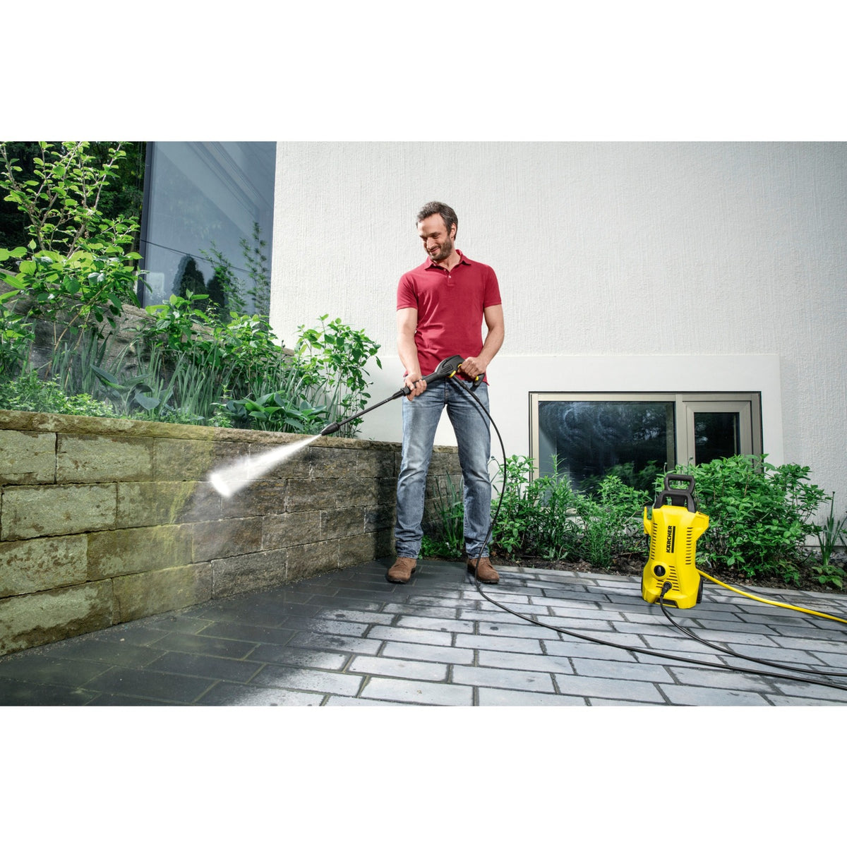 Limpiadora de alta presión Kärcher k2 power control - 110 bar - 360 l h - 20 m² h - soporte de aplicación - adecuada para, entre otros. coches pequeños - bicicletas - muebles de jardín - sillas de jardín