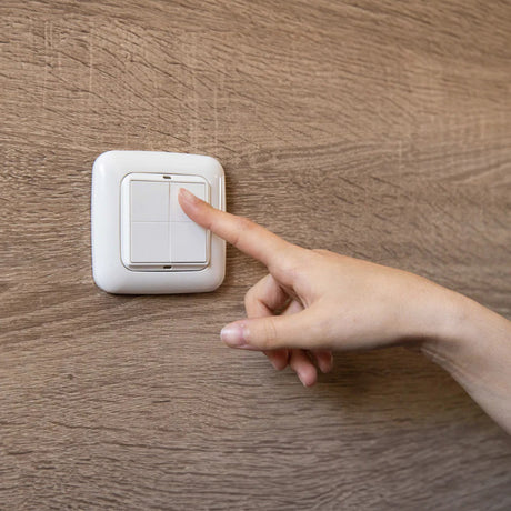 Interruptor de pared shelly blu 4 + interruptor adaptador gira merten (blanco, bluetooth 4.2)