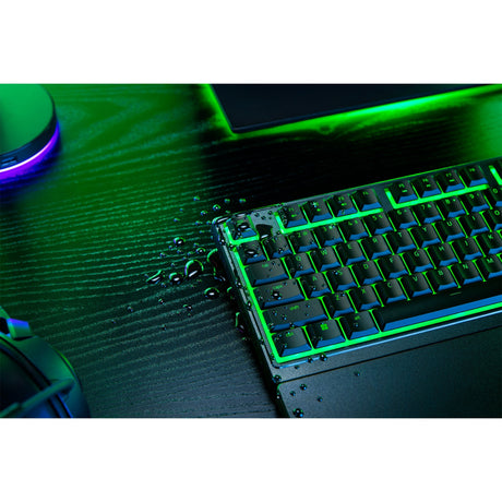 Razer Ornata V3 x Teclado para juegos RGB de perfil bajo (negro, diseño de EE. UU. (QWERTY), membrana, 100%)