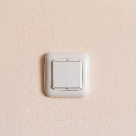 Interruptor de pared shelly blu 4 + interruptor adaptador gira merten (blanco, bluetooth 4.2)