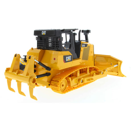 Carrera 1:24 rc gato d7e bulldozer