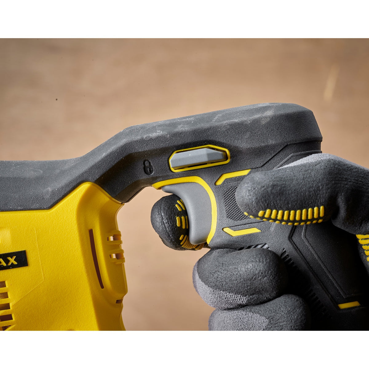 Sierra alternativa Stanley fatmax v20 18v (amarilla negra, estuche, 2 baterías (2.0ah) y cargador (2a) incluidos)