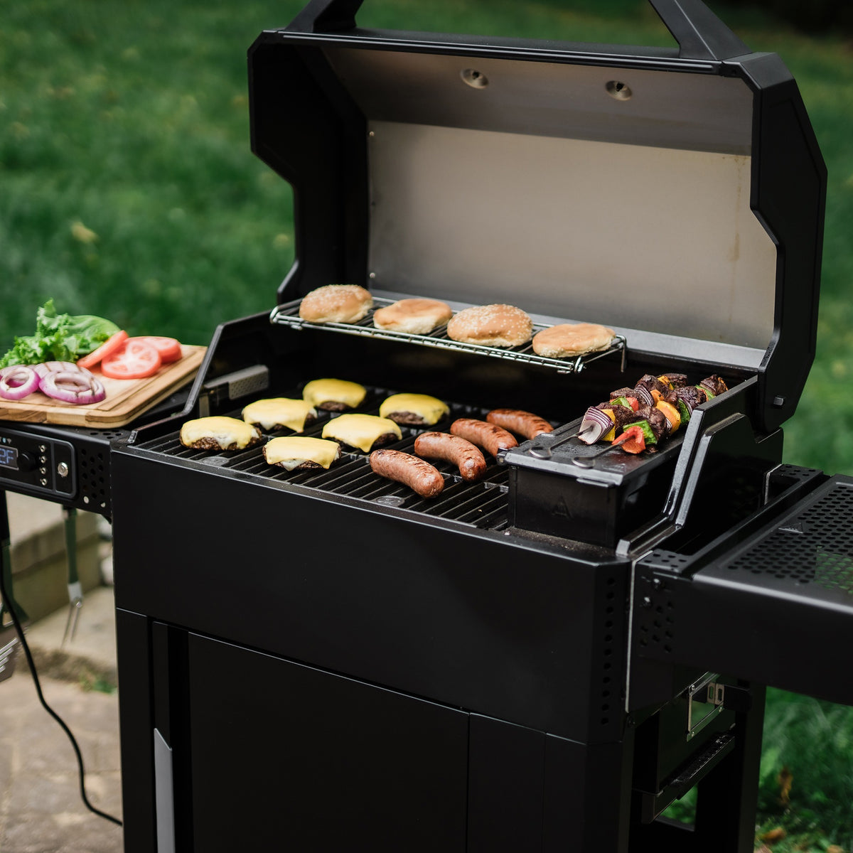 Masterbuilt Autoignite Series 545 Barbacoa y Ahumador de Carbón Digital (Negro, Control WiFi)