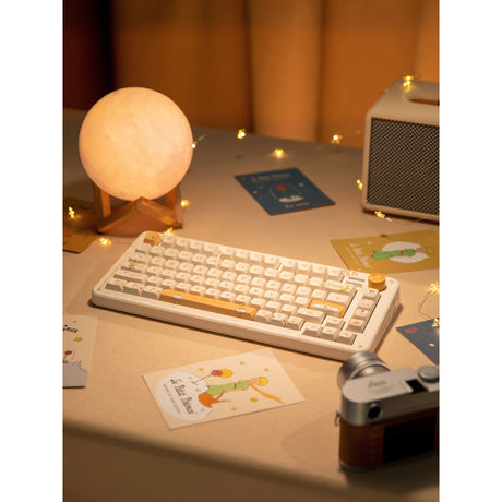 Teclado mecánico inalámbrico Iqunix zx75 sunset ponder (amarillo claro, diseño de EE. UU. (QWERTY), rosa silencioso Iqunix, 75 %, LED RGB, intercambiable en caliente, PBT de doble disparo, 2,4 GHz | Bluetooth 5.1 | USB-C)