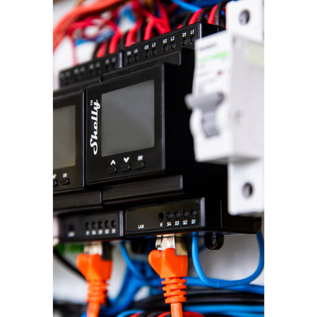 Shelly pro 4pm relevo (4 canales, WiFi, LAN, Bluetooth)
