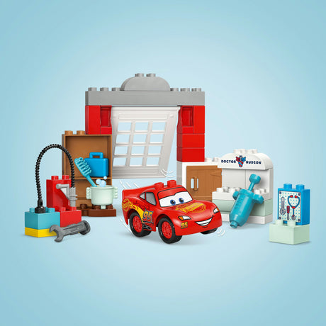 Lego Duplo Disney y Pixar Cars McQueens visita al Docs Garage - 10456