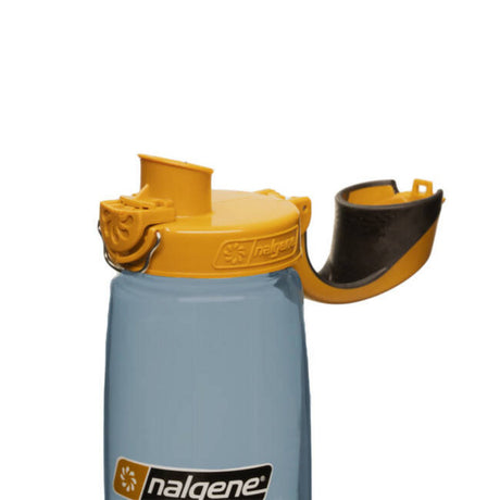 Botella con cierre superior on-the-fly Nalgene, vasos de 700 ml (grijs beige)
