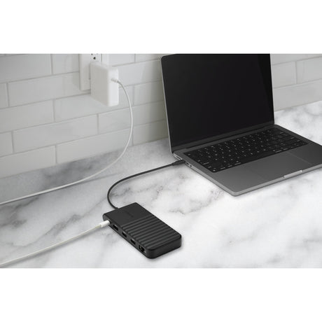 Kensington UH1500P EQ USB-C Estación de acoplamiento móvil sin conductor con triple vídeo de 5 Gbps (negro)