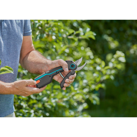 Tijeras de podar Gardena AssistCut (turquesa negra, bypass)