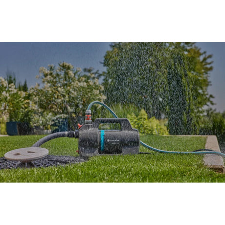 Bomba de riego Gardena 5200 juego silencioso con manguera y unidad de succión (turquesa gris oscuro, 09085-20 | bomba | manguera de 20 m | unidad de succión de 3,5 m)